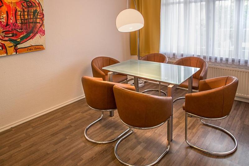 H&H Apartments Im Herzen Der Stadt In Der Lange Strasse Geraeumig Ruhig Mit Kueche Und Esstisch Greifswald Extérieur photo