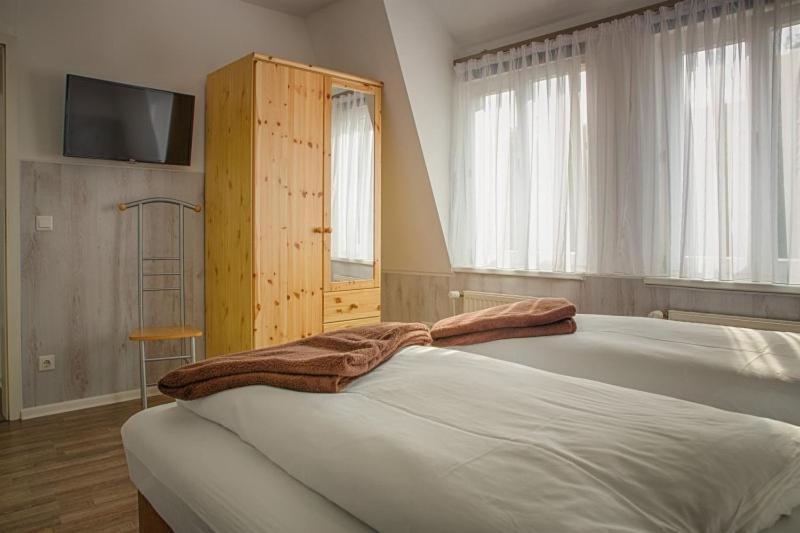 H&H Apartments Im Herzen Der Stadt In Der Lange Strasse Geraeumig Ruhig Mit Kueche Und Esstisch Greifswald Extérieur photo